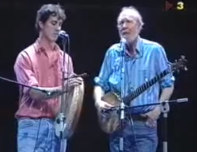 Pete Seeger in Barcelona – Viva la Quince Brigada